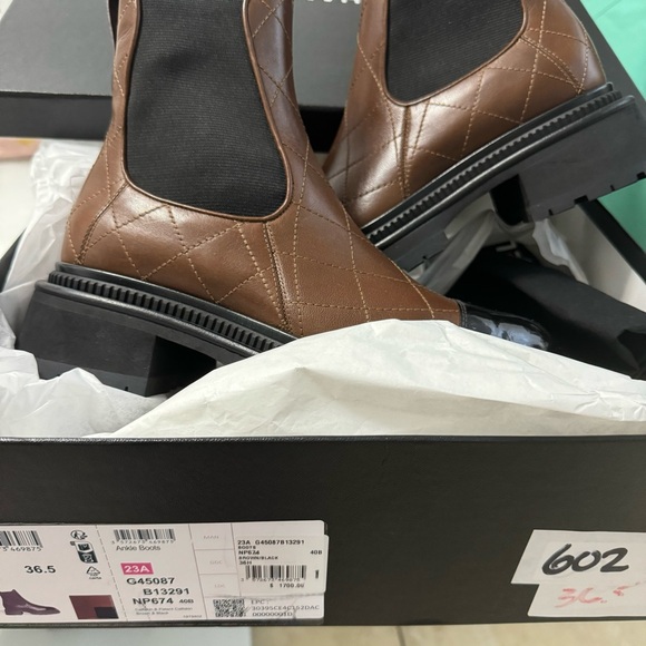 Chanel ankle boots NWT stylish color and shiny fronts - Picture 1 of 14